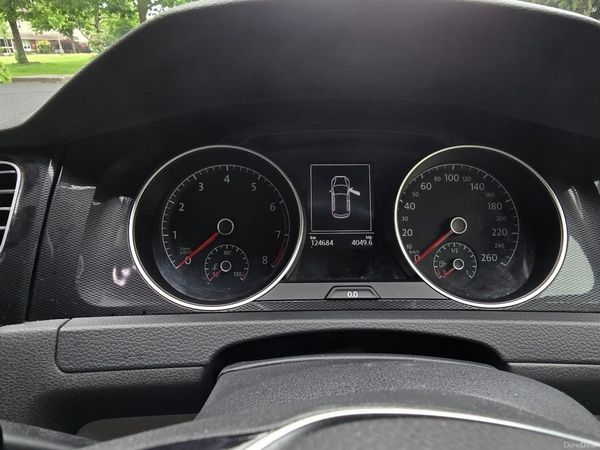 Volkswagen Golf Hatchback, Petrol, 2016, White