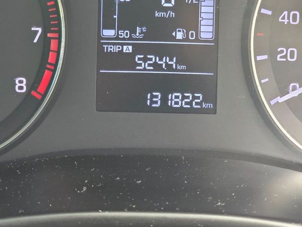 Hyundai i20 Hatchback, Petrol, 2016, White