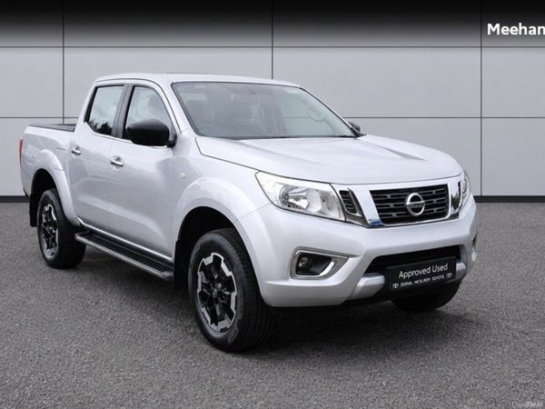 Nissan Navara Crew Cab, Diesel, 2021, Grey