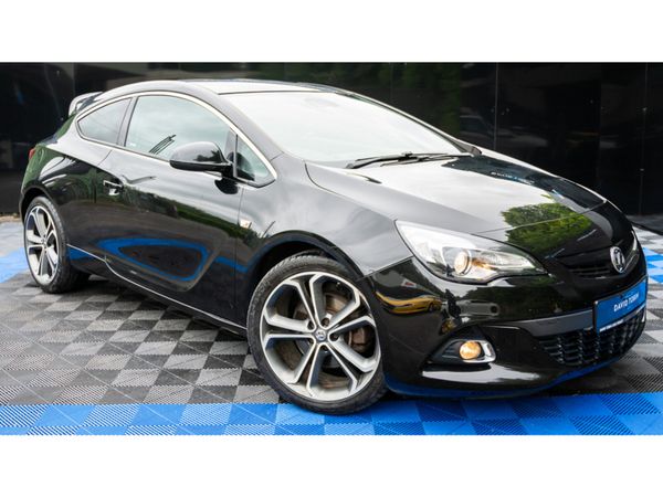 Vauxhall Astra Hatchback, Petrol, 2018, Black