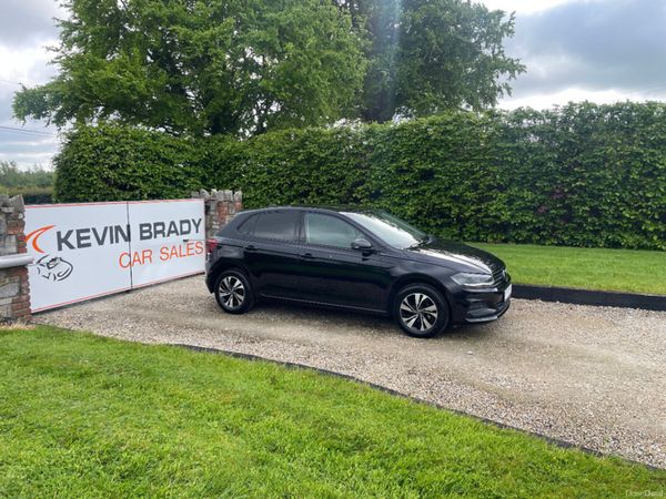 Volkswagen Polo Hatchback, Petrol, 2011, Black