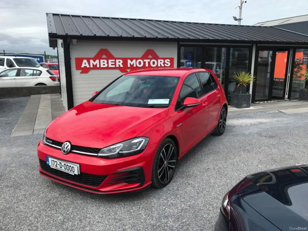 Volkswagen Golf Hatchback, Diesel, 2017, Red