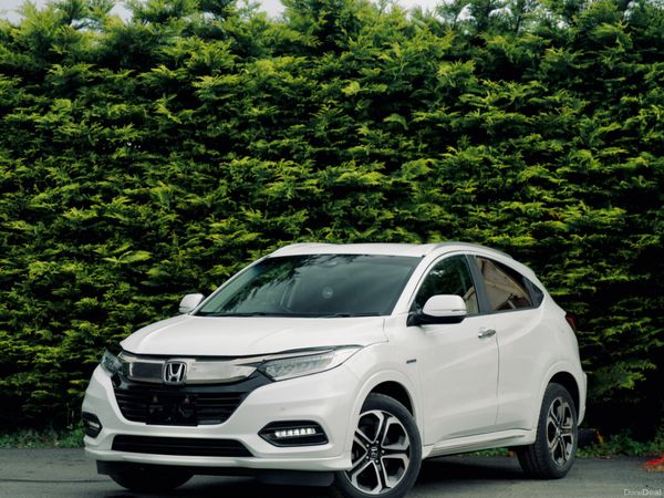 Honda Vezel Hatchback, Petrol Hybrid, 2018, White