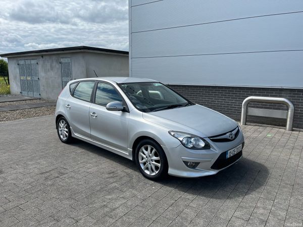 Hyundai i30 Hatchback, Diesel, 2012, Silver