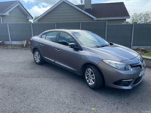 Renault Fluence Saloon, Diesel, 2015, Grey