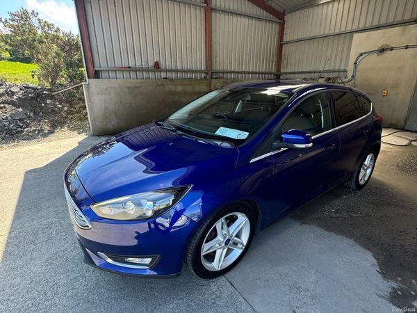 Ford Focus Hatchback, Diesel, 2015, Blue