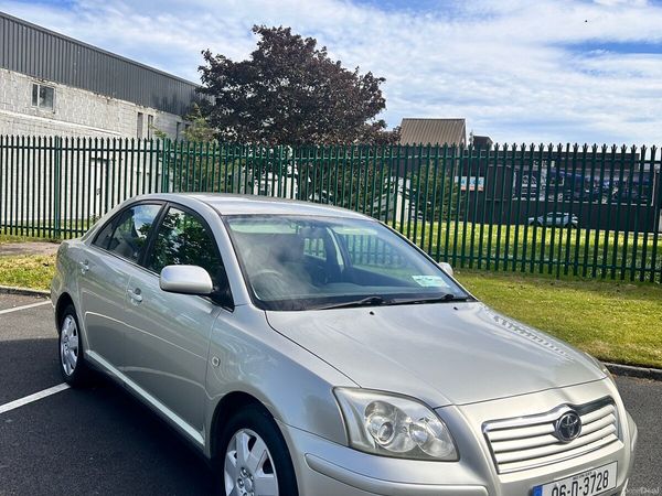 Toyota Avensis Saloon, Petrol, 2006, Silver