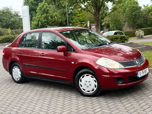 Nissan Tiida Saloon, Diesel, 2010, Red