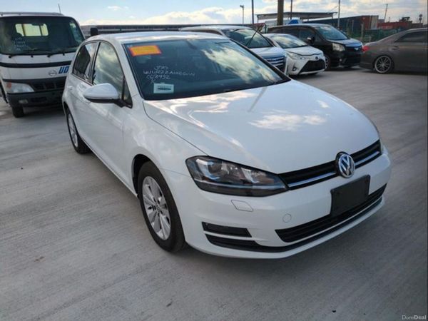 Volkswagen Golf Hatchback, Petrol, 2016, White