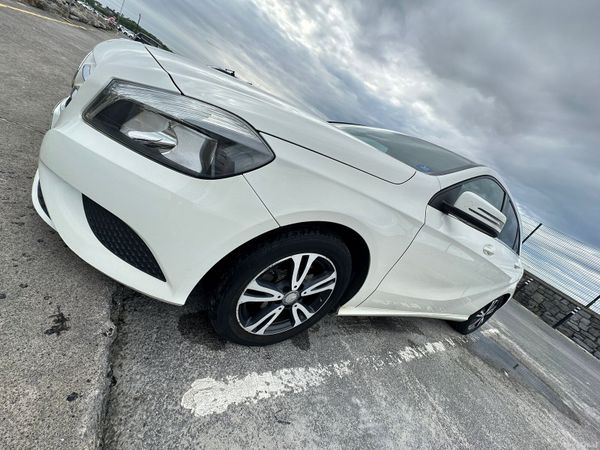 Mercedes-Benz A-Class Hatchback, Petrol, 2014, White