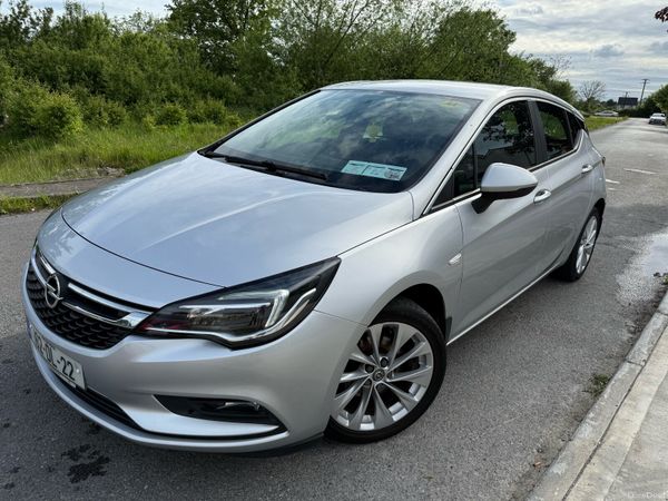 Opel Astra Hatchback, Diesel, 2016, Silver