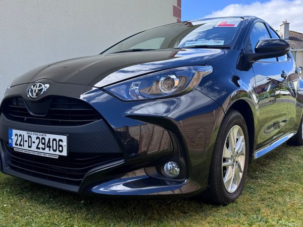 Toyota Yaris Hatchback, Petrol, 2022, Black