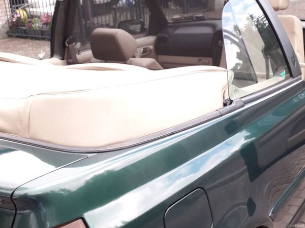 Volkswagen Golf Convertible, Petrol, 1999, Green