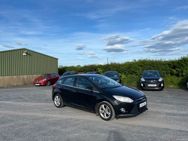 Ford Fiesta Hatchback, Petrol, 2013, White