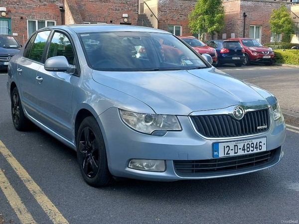 Skoda Superb Hatchback, Diesel, 2012, Blue