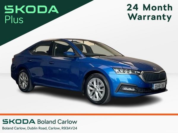 Skoda Octavia Saloon, Diesel, 2023, Blue