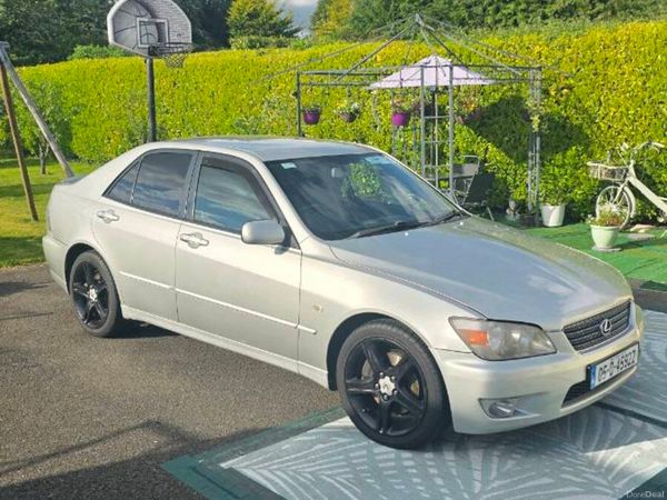 Lexus IS Saloon, Petrol, 2005, Silver