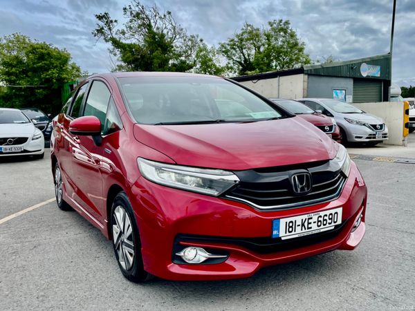 Honda Shuttle MPV, Petrol Hybrid, 2018, Red