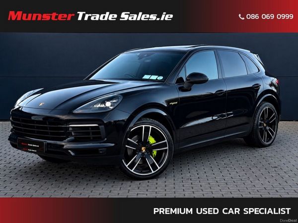 Porsche Cayenne SUV, Petrol Plug-in Hybrid, 2022, Black