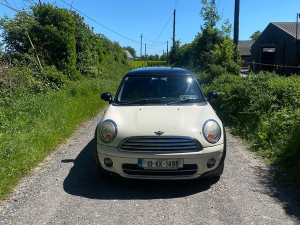 Mini Cooper Hatchback, Diesel, 2010, White