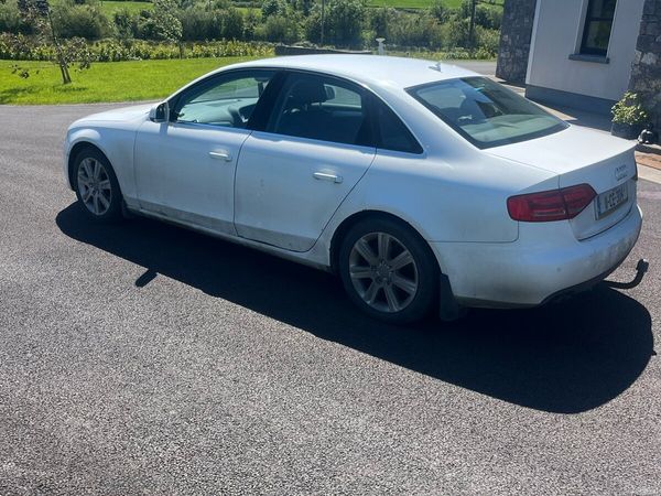Audi A4 Saloon, Diesel, 2011, White