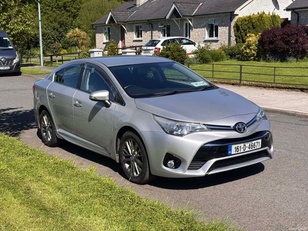 Toyota Avensis Saloon, Petrol, 2016, Silver