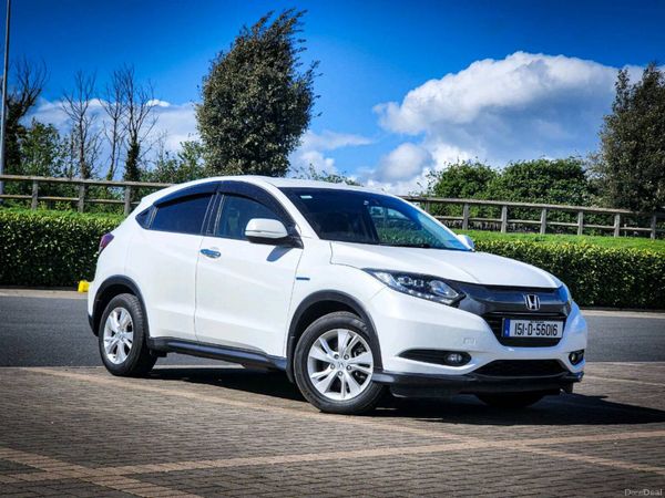 Honda Vezel MPV, Petrol Hybrid, 2015, White