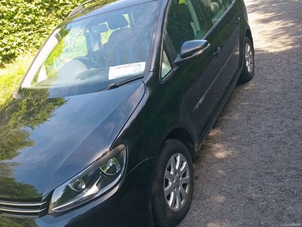 Volkswagen Touran MPV, Diesel, 2015, Black
