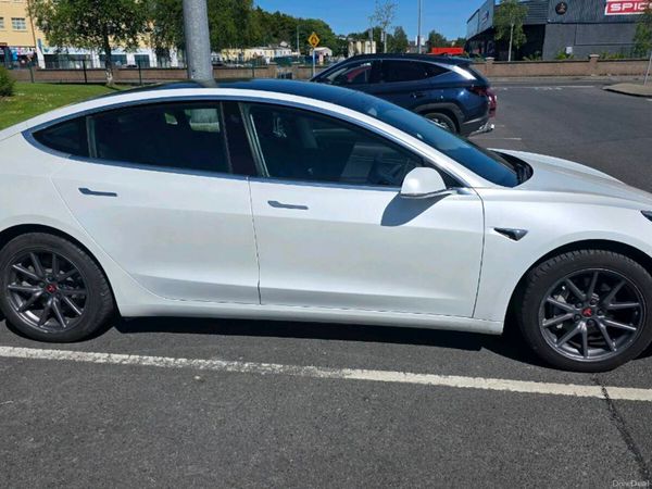 Tesla Model 3 Saloon, Electric, 2020, White