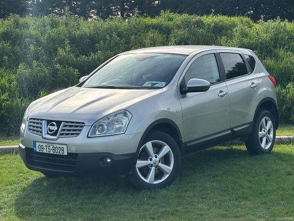 Nissan Qashqai Hatchback, Diesel, 2009, Silver