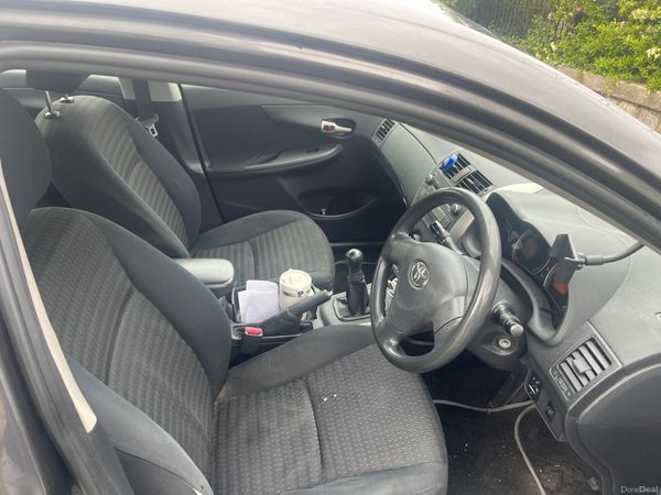 Toyota Corolla Saloon, Petrol, 2008, Grey