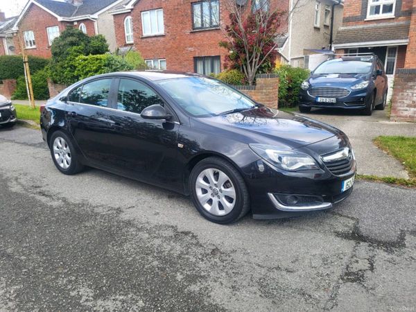 Opel Insignia Hatchback, Diesel, 2015, Black