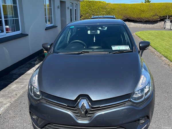 Renault Clio Hatchback, Petrol, 2018, Grey