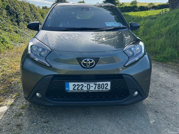 Toyota Aygo Hatchback, Petrol, 2022, Green