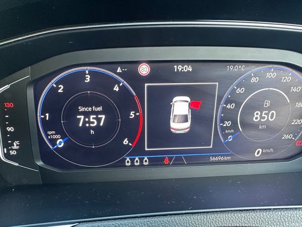 Volkswagen Passat Saloon, Diesel, 2022, Grey