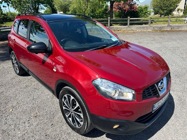 Nissan Qashqai+2 MPV, Diesel, 2013, Red