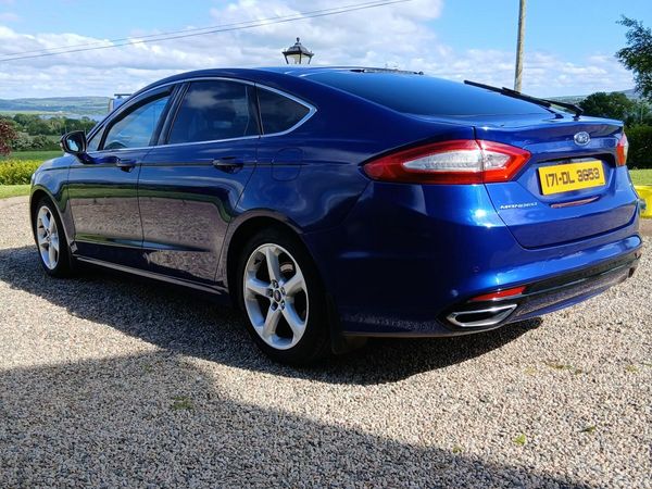 Ford Mondeo Hatchback, Diesel, 2017, Blue