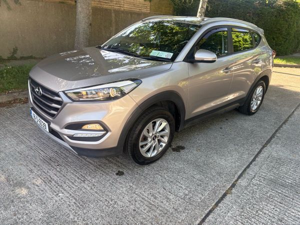 Hyundai Tucson SUV, Petrol, 2018, Beige