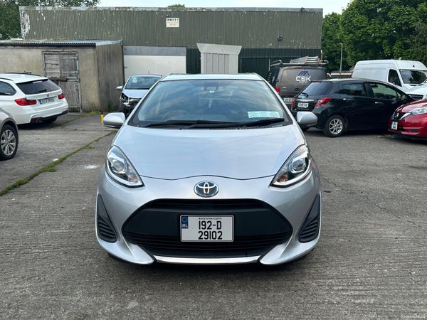 Toyota Aqua Hatchback, Petrol Hybrid, 2019, Silver