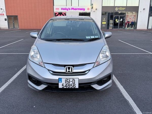 Honda Shuttle Estate, Petrol Hybrid, 2015, Silver