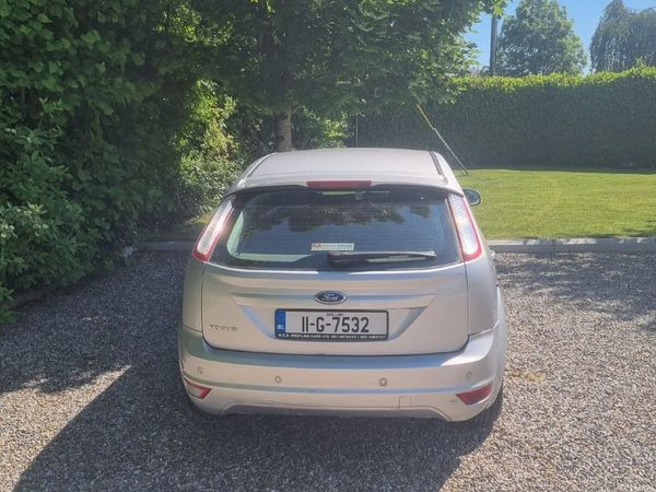 Ford Focus Hatchback, Diesel, 2011, Silver