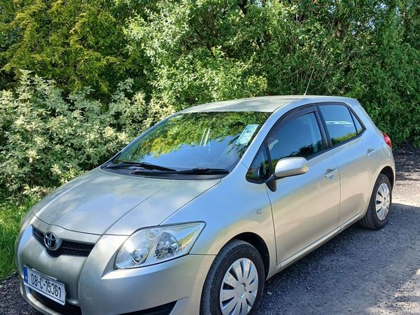 Toyota Auris Hatchback, Petrol, 2008, Silver