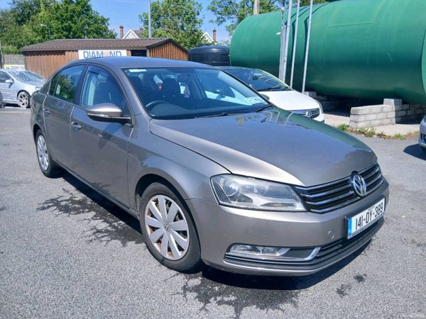 Volkswagen Passat Saloon, Diesel, 2014, Brown