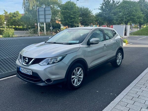 Nissan Qashqai Hatchback, Petrol, 2014, Silver