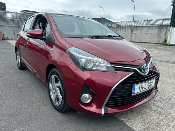 Toyota Yaris MPV, Petrol, 2018, Red