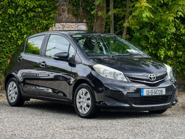 Toyota Yaris Hatchback, Petrol, 2012, Black