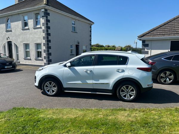 Kia Sportage SUV, Diesel, 2017, White