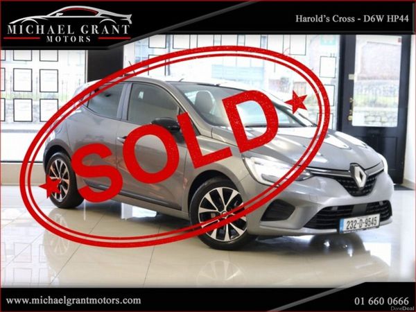 Renault Clio Hatchback, Petrol, 2023, Grey