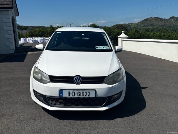 Volkswagen Polo Hatchback, Petrol, 2011, White