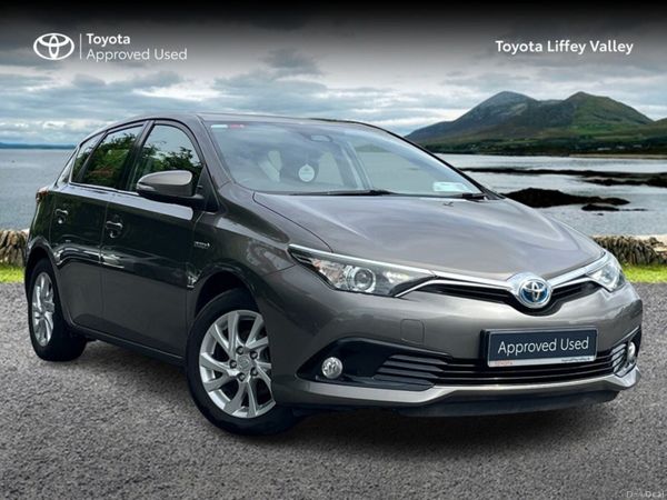 Toyota Auris MPV, Petrol Hybrid, 2018, Bronze